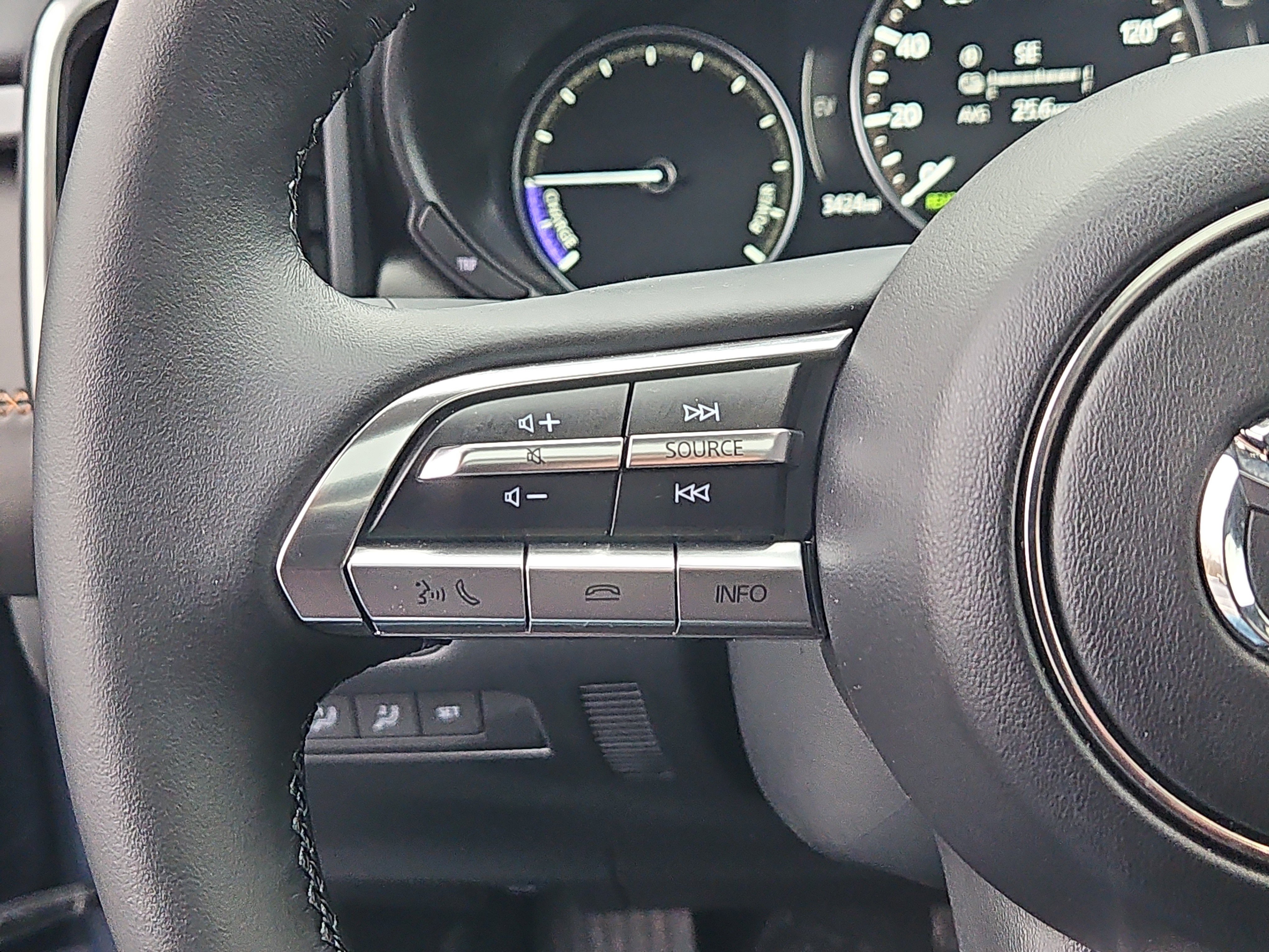 Certified 2025 MAZDA CX-50 2.5 Hybrid w/ Cargo Package image 19