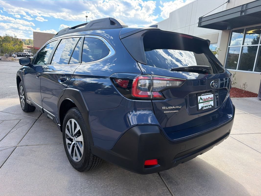 Used 2023 Subaru Outback Premium AWD/4WD image 8