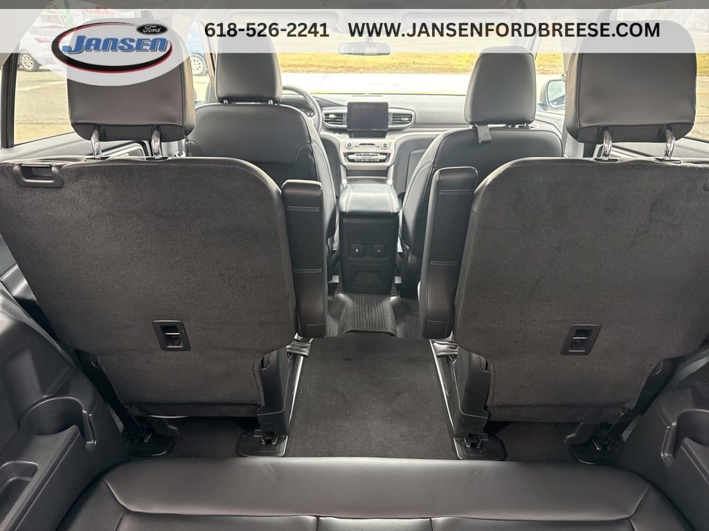 Used 2023 Ford Explorer XLT w/ Equipment Group 202A AWD/4WD image 29
