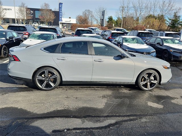 Used 2023 Honda Accord Sport image 7