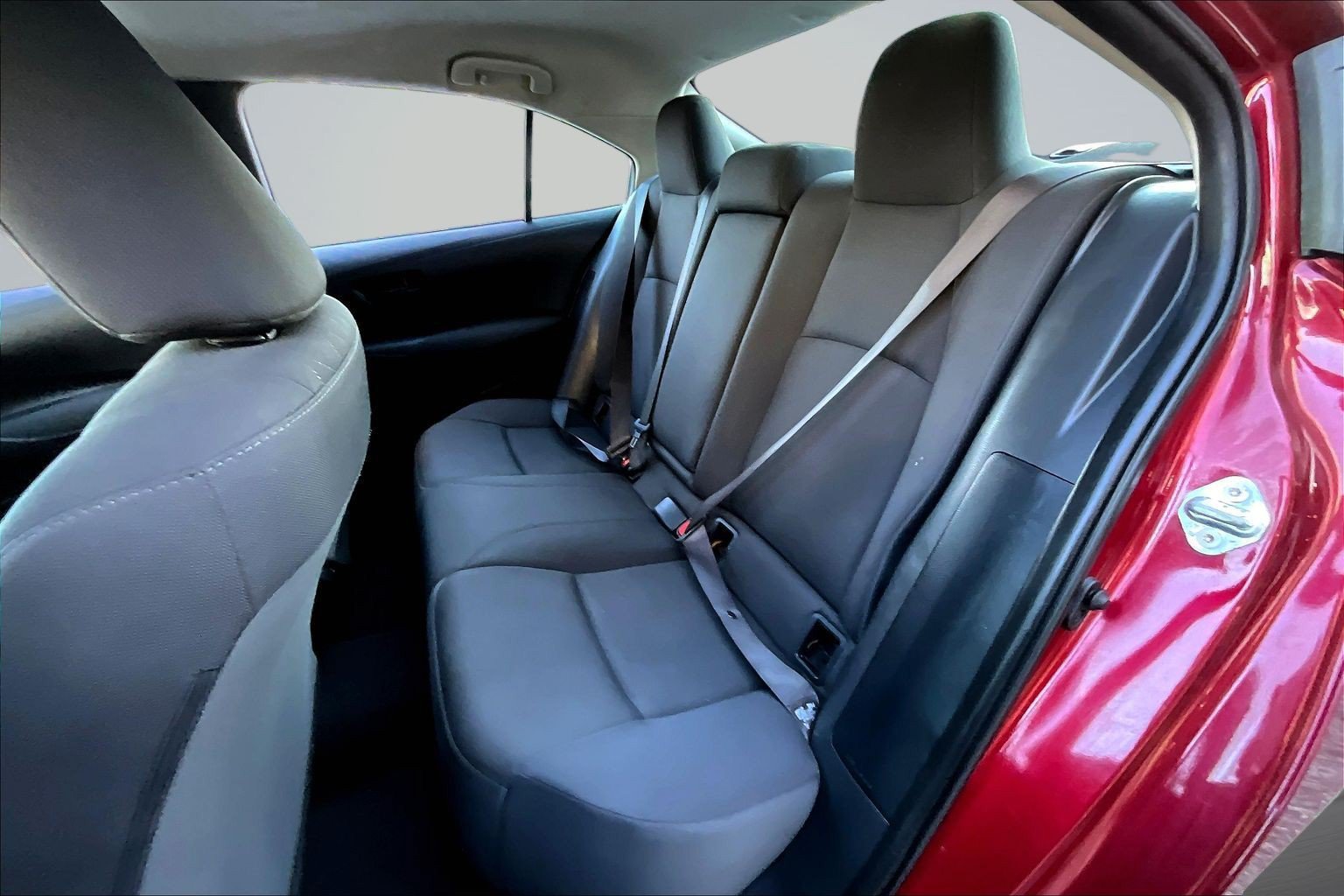 Used 2024 Toyota Corolla LE FWD image 19