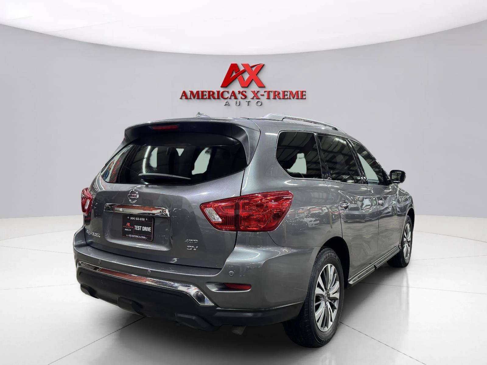 Used 2019 Nissan Pathfinder SV AWD/4WD image 7