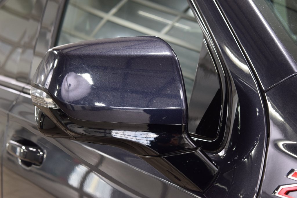 Used 2023 Chevrolet Tahoe Z71 w/ Z71 Off-Road Package image 18