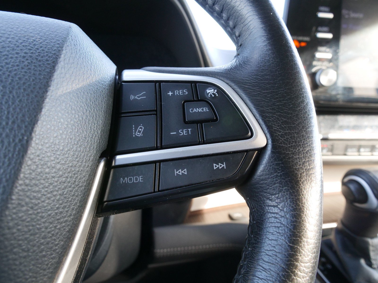 Used 2021 Toyota Sienna XLE FWD image 23