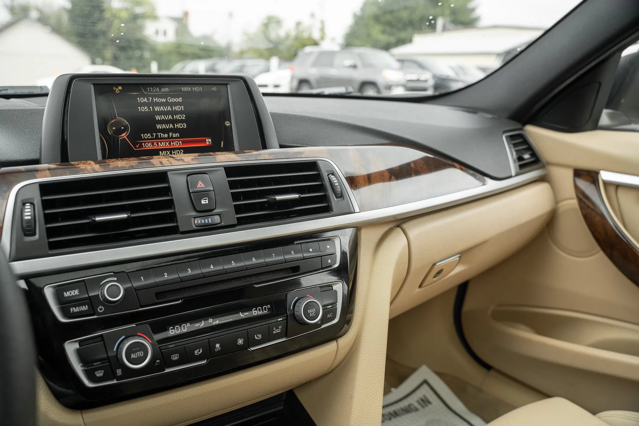 Used 2016 BMW 328i Sedan RWD image 19