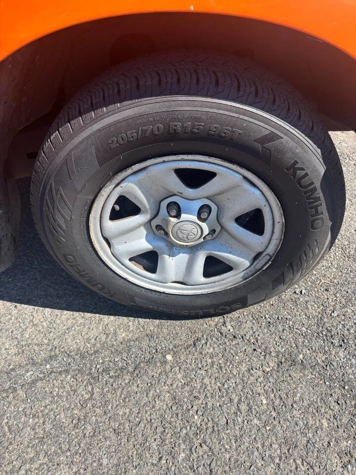 Used 2004 Toyota Tacoma 2WD Regular Cab image 12