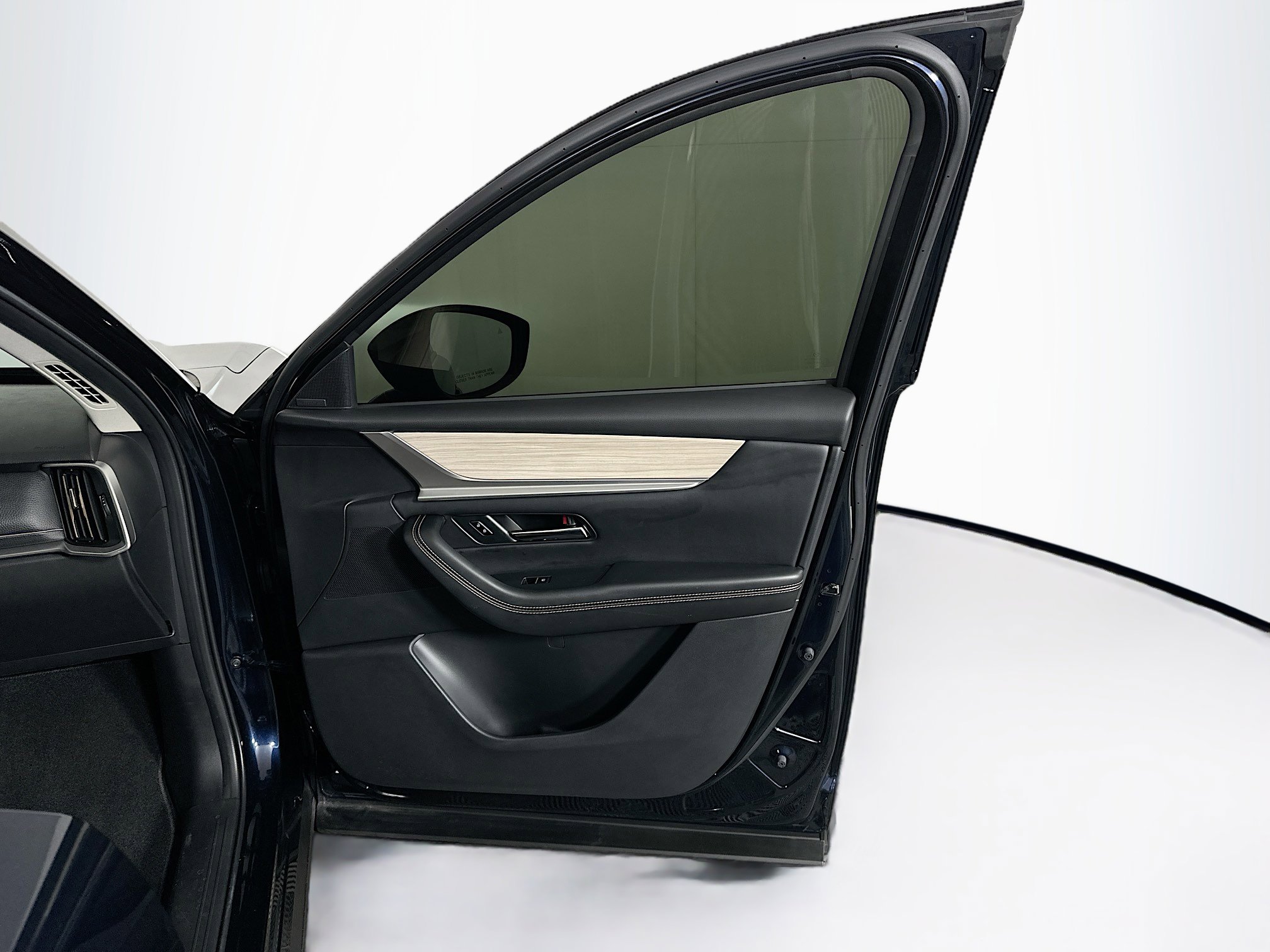 Used 2024 MAZDA CX-90 Plug-In Hybrid w/ Premium Pkg AWD/4WD image 35