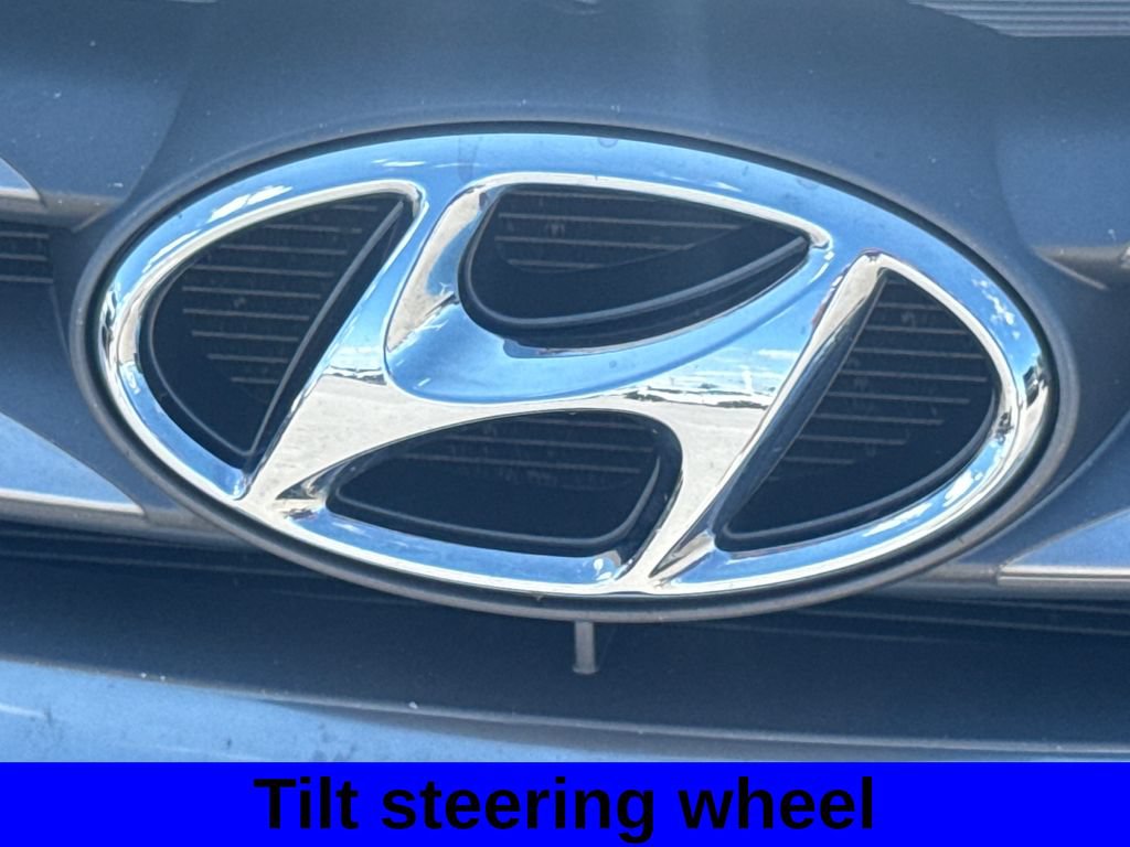 Used 2017 Hyundai Santa Fe Sport AWD/4WD image 16