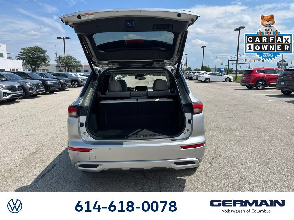 Used 2023 Mitsubishi Outlander SEL AWD/4WD image 14