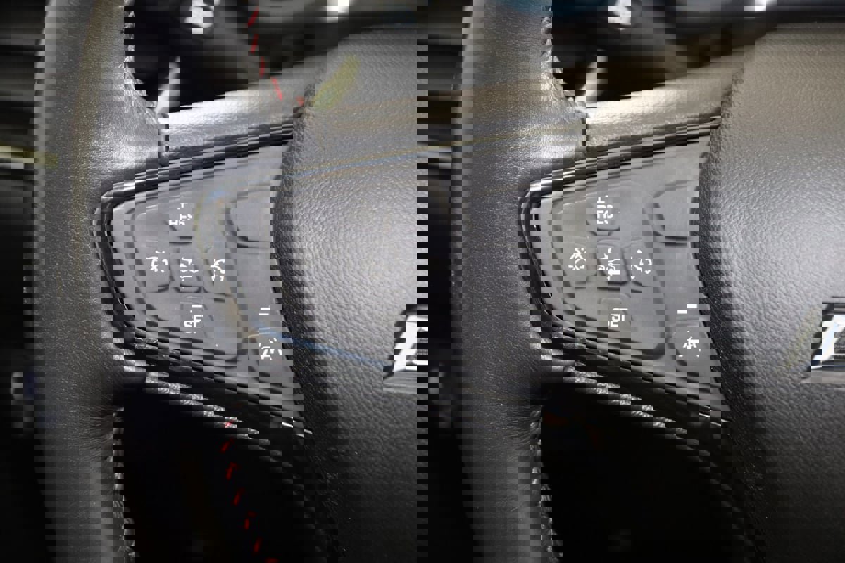 Used 2022 Chevrolet Equinox RS image 32