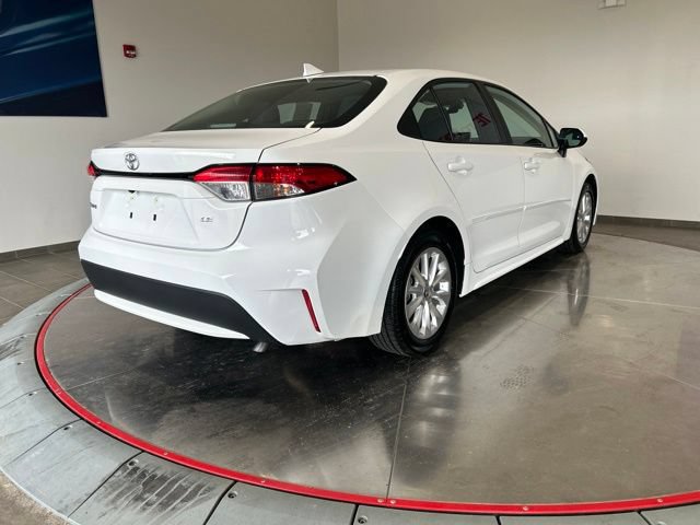 Used 2021 Toyota Corolla LE w/ LE Convenience Package FWD image 6