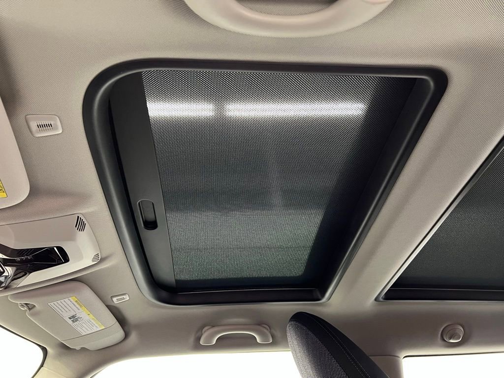 Certified 2025 MINI Cooper 2-Door Hardtop image 13