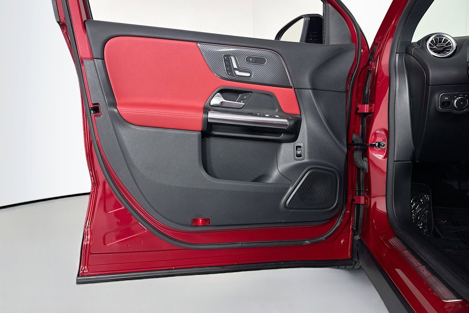 Certified 2023 Mercedes-Benz GLA 250 image 22