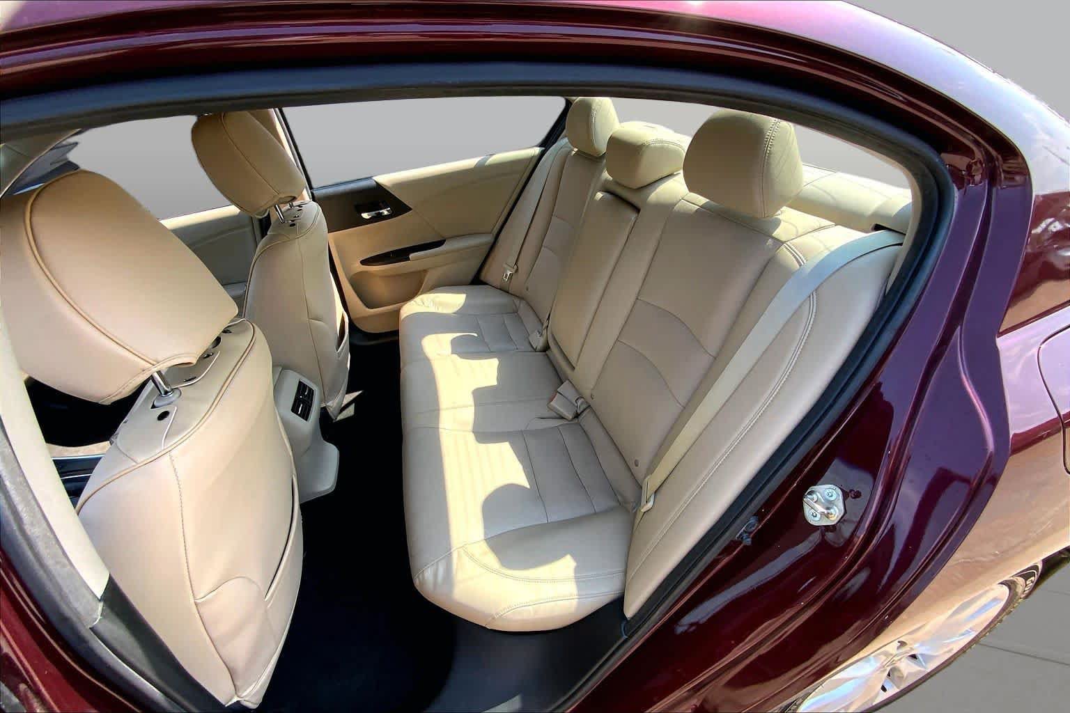Used 2015 Honda Accord EX-L image 19