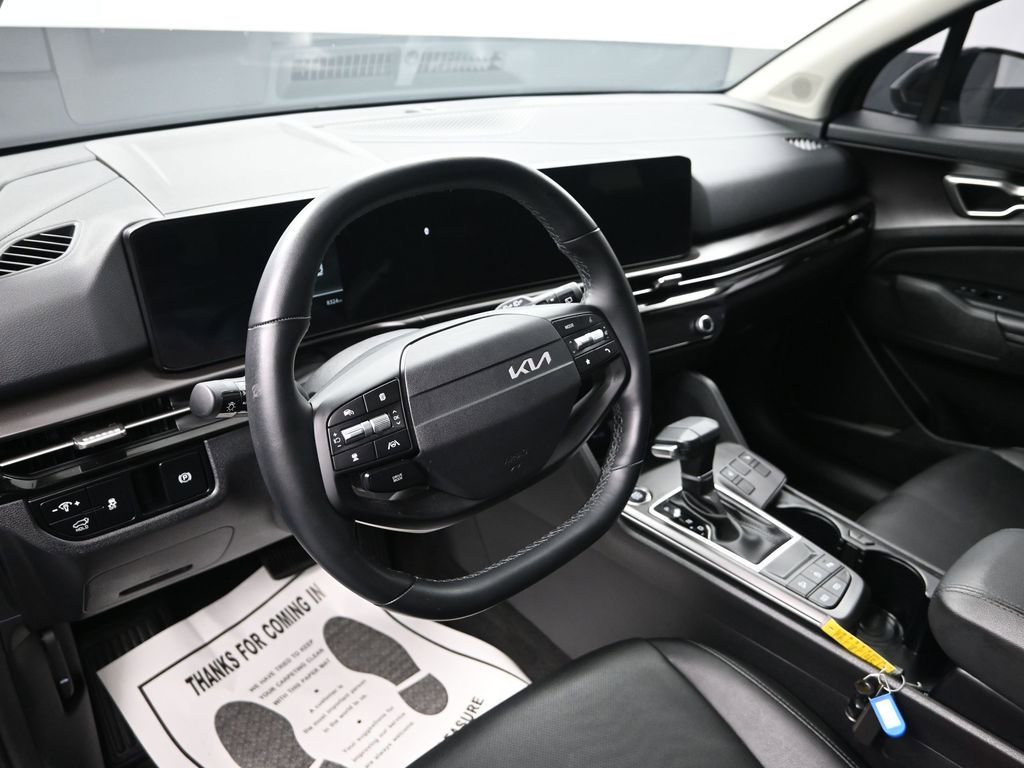Used 2026 Kia Sportage EX image 13