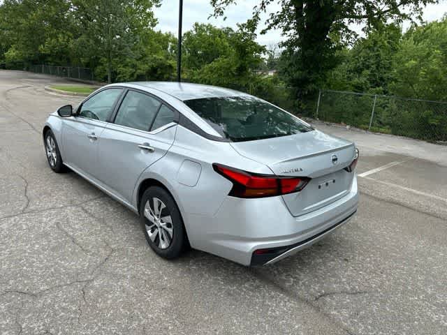 Used 2022 Nissan Altima 2.5 S FWD image 14