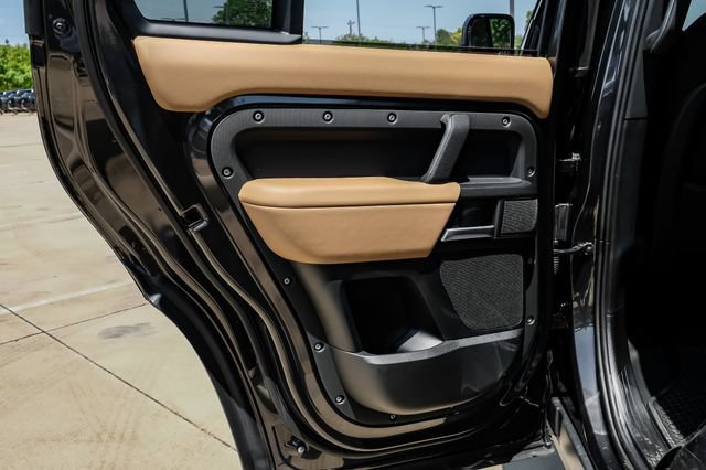 New 2026 Land Rover Defender 110 X AWD/4WD image 59