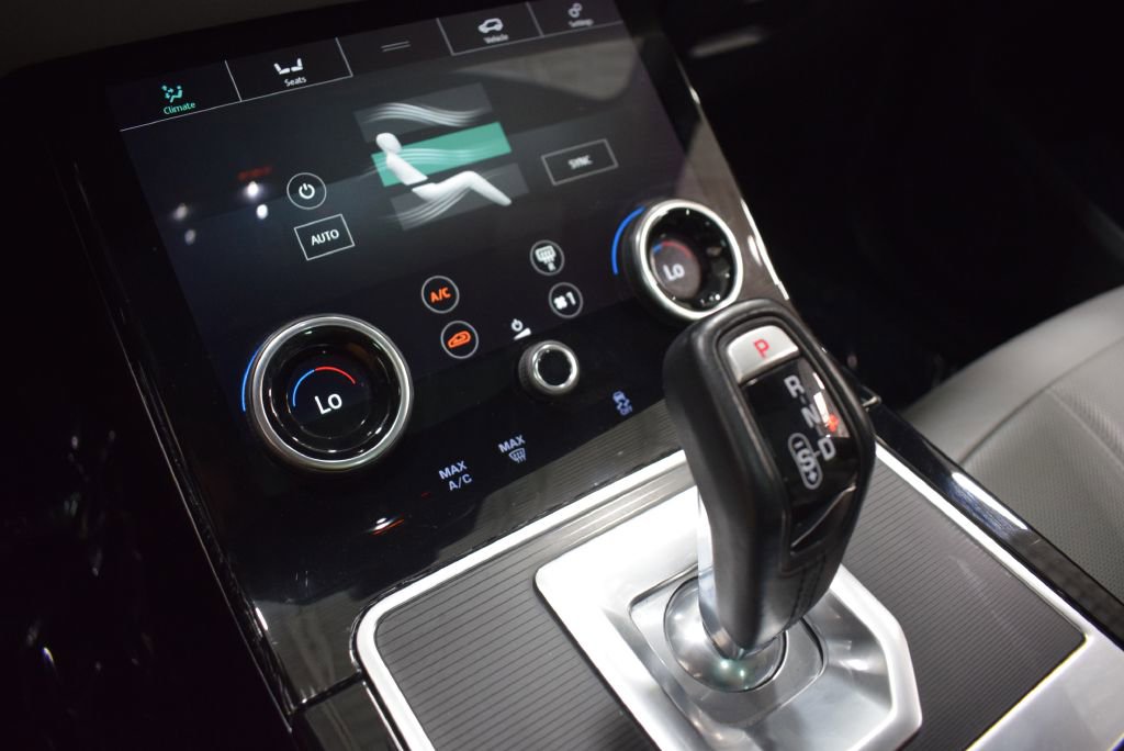 Used 2020 Land Rover Range Rover Evoque SE image 21
