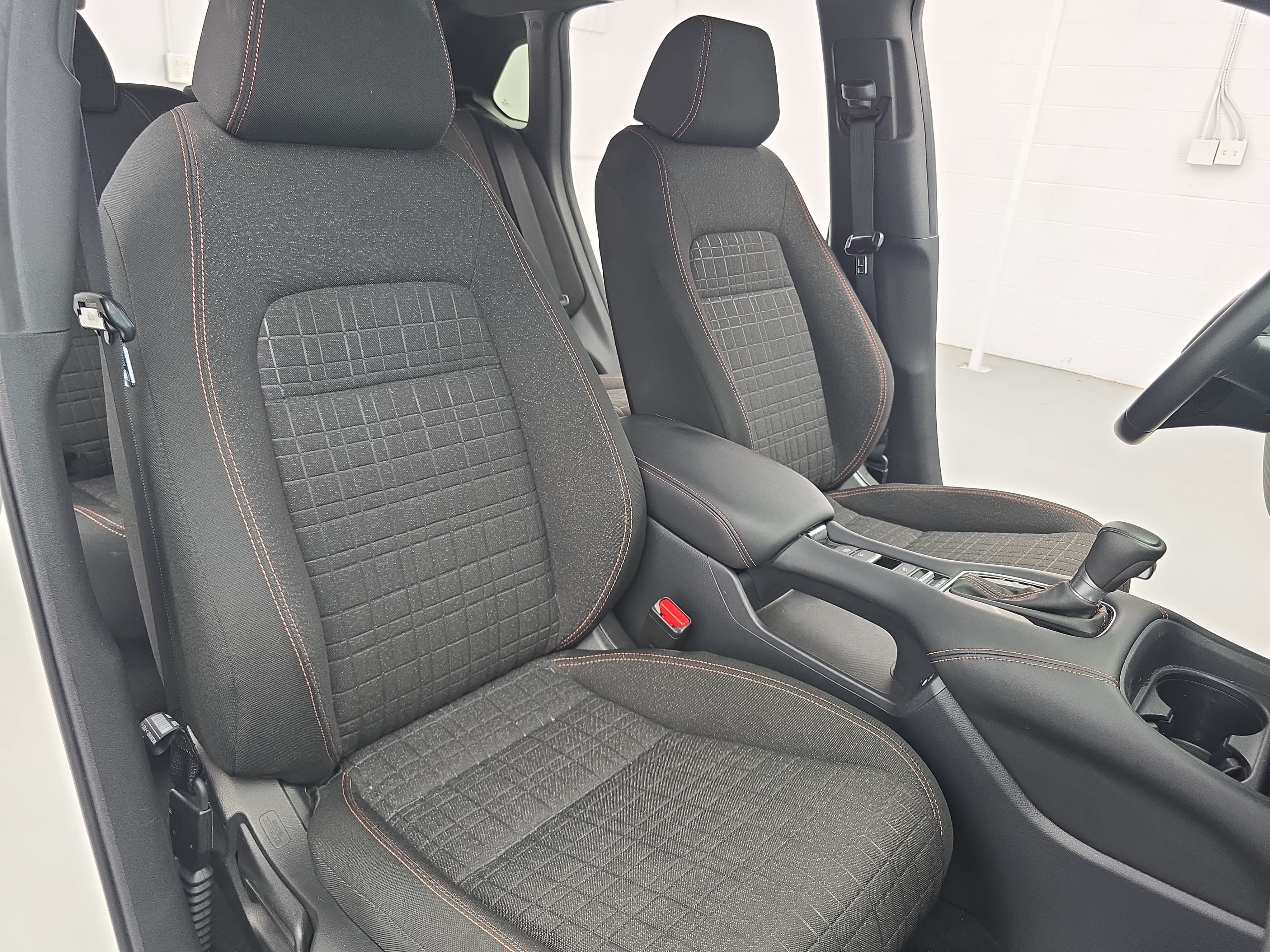Used 2025 Honda HR-V Sport image 10