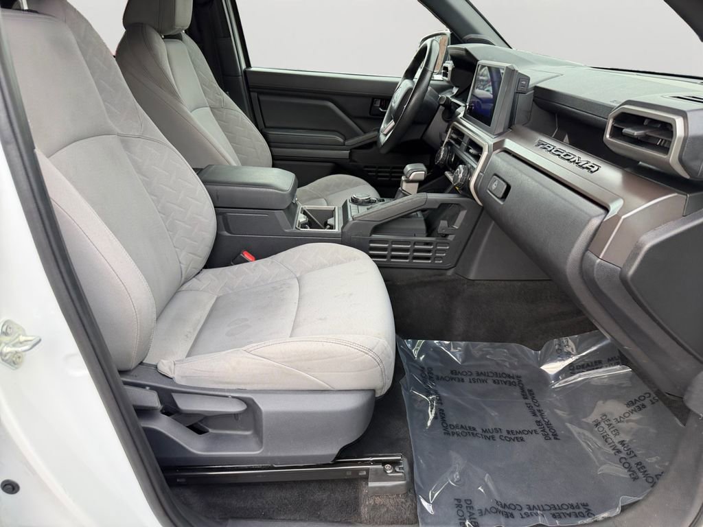Used 2024 Toyota Tacoma SR5 AWD/4WD image 12