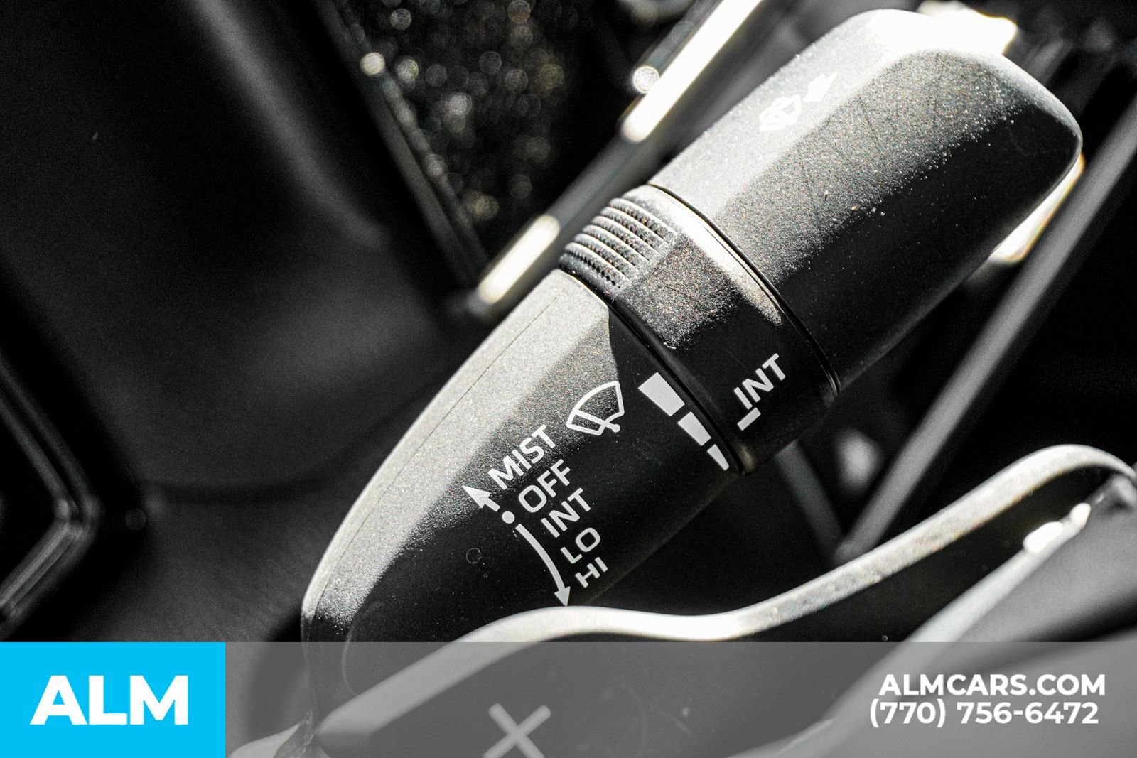 Used 2025 Toyota Camry SE image 34