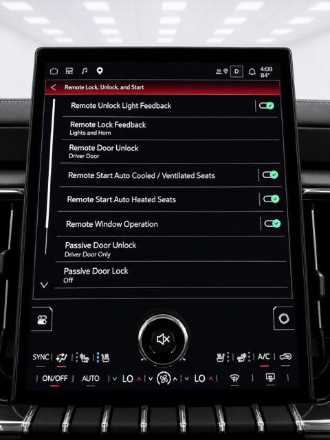 Used 2025 GMC Yukon Denali Ultimate AWD/4WD image 40