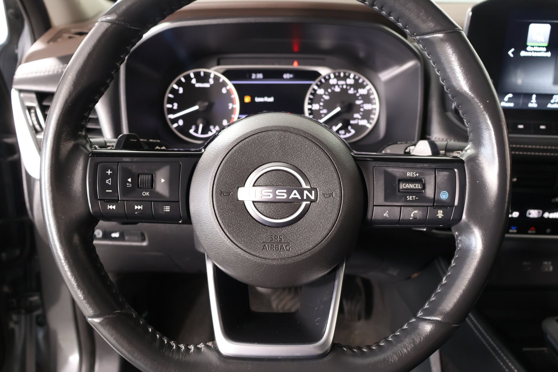 Used 2023 Nissan Rogue SL w/ SL Premium Package FWD image 3