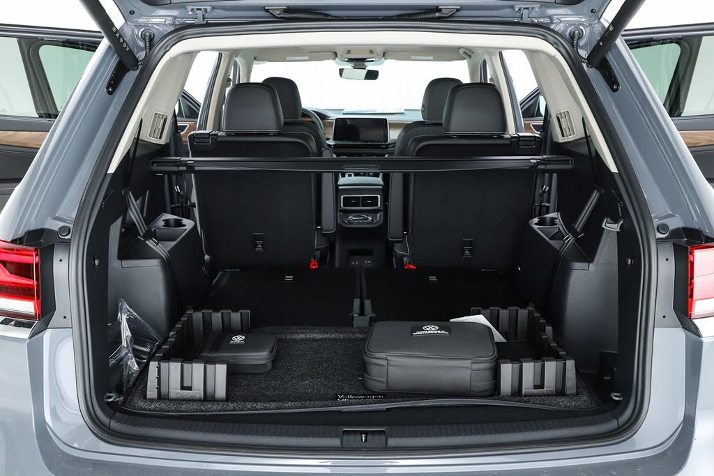 New 2026 Volkswagen Atlas SE FWD image 29