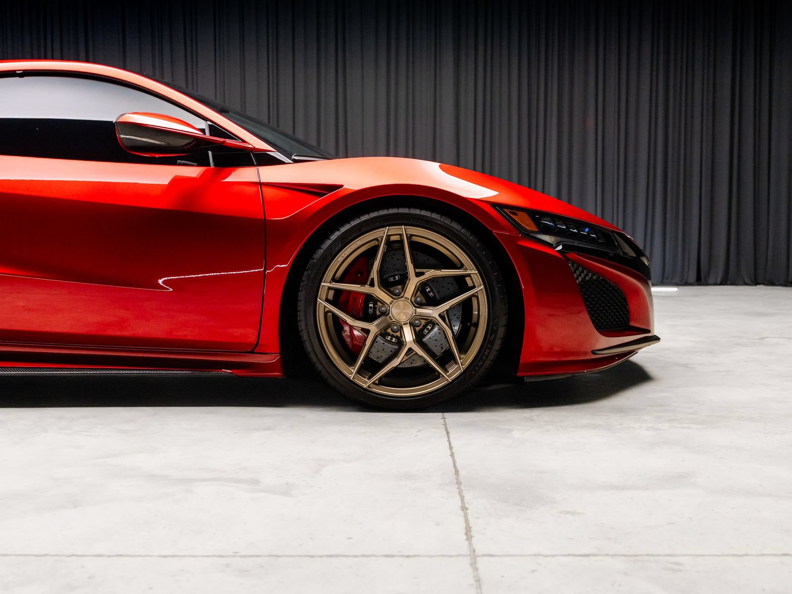 Used 2017 Acura NSX AWD/4WD image 29