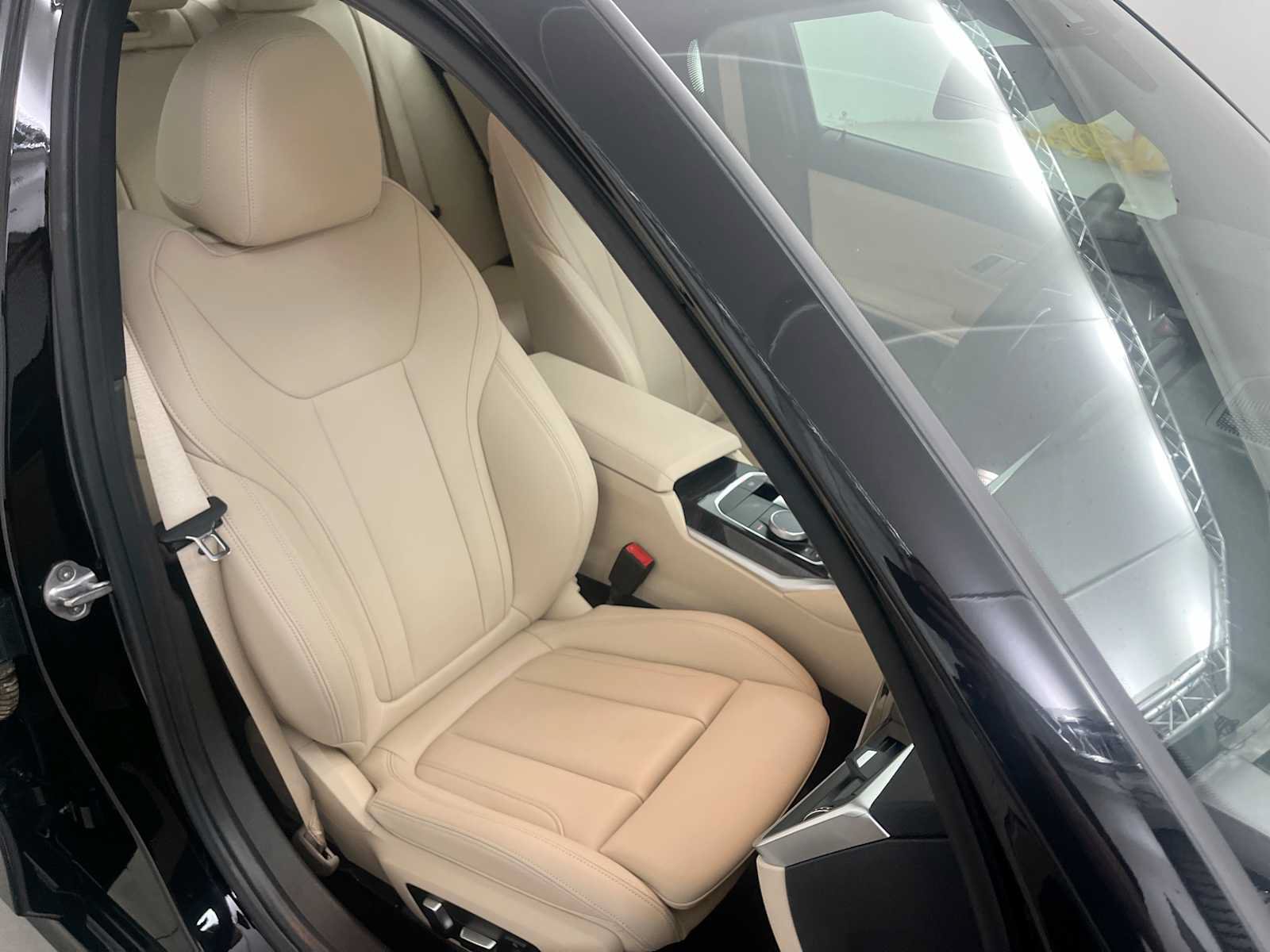 Used 2020 BMW 330i Sedan w/ Convenience Package RWD image 32