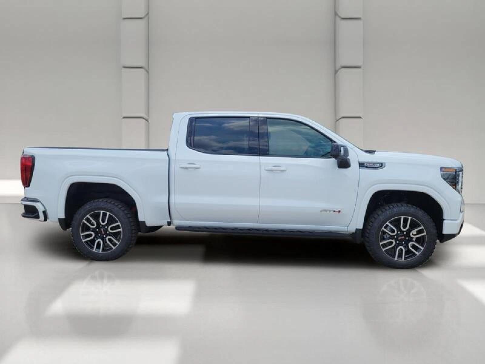 New 2026 GMC Sierra 1500 AT4 w/ AT4 Premium Package AWD/4WD image 4