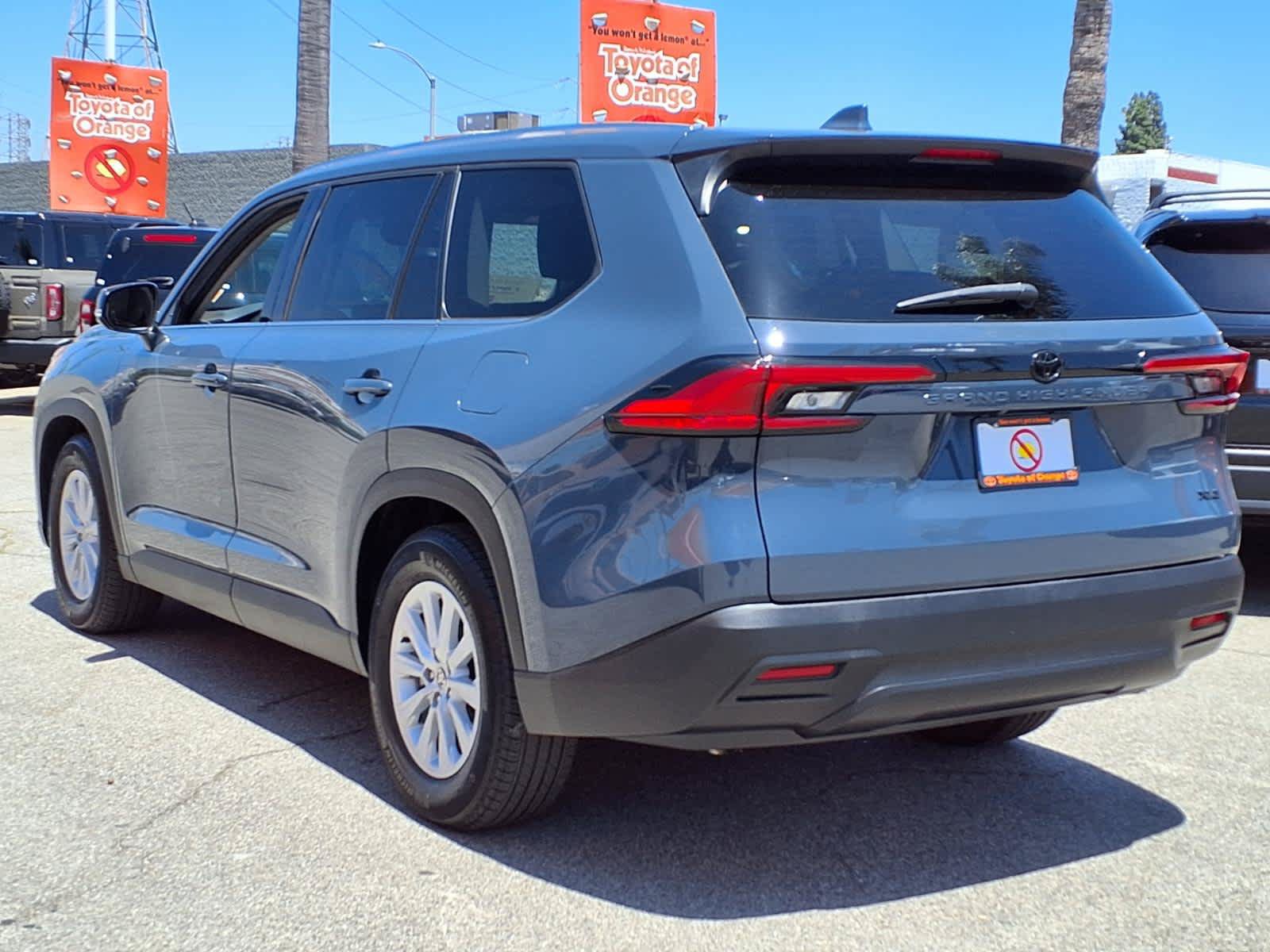 Certified 2024 Toyota Grand Highlander FWD image 4