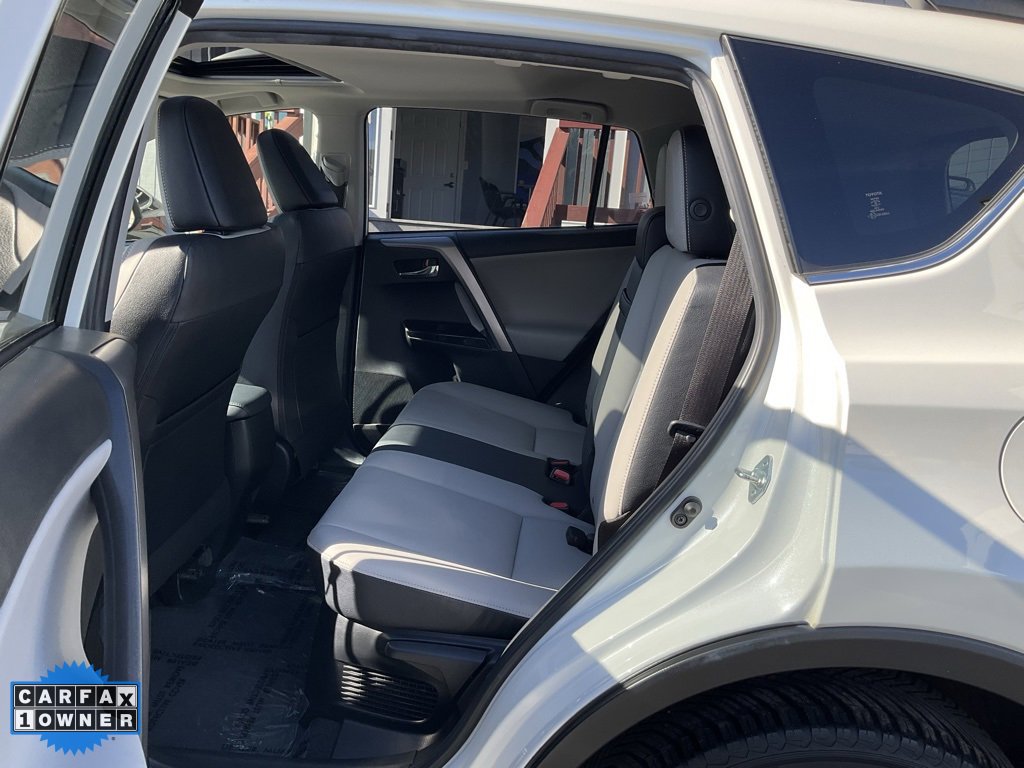 Used 2017 Toyota RAV4 Limited image 7