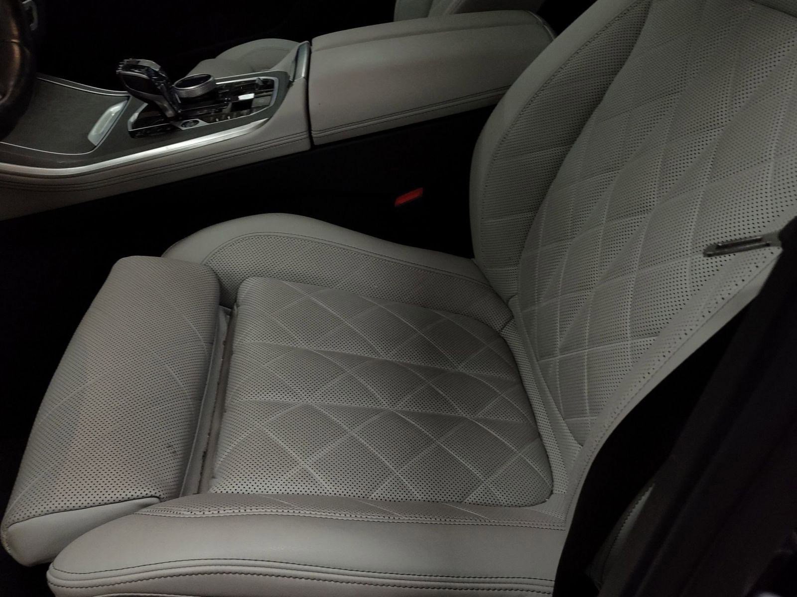 Certified 2023 BMW X5 xDrive45e w/ Executive Package image 12