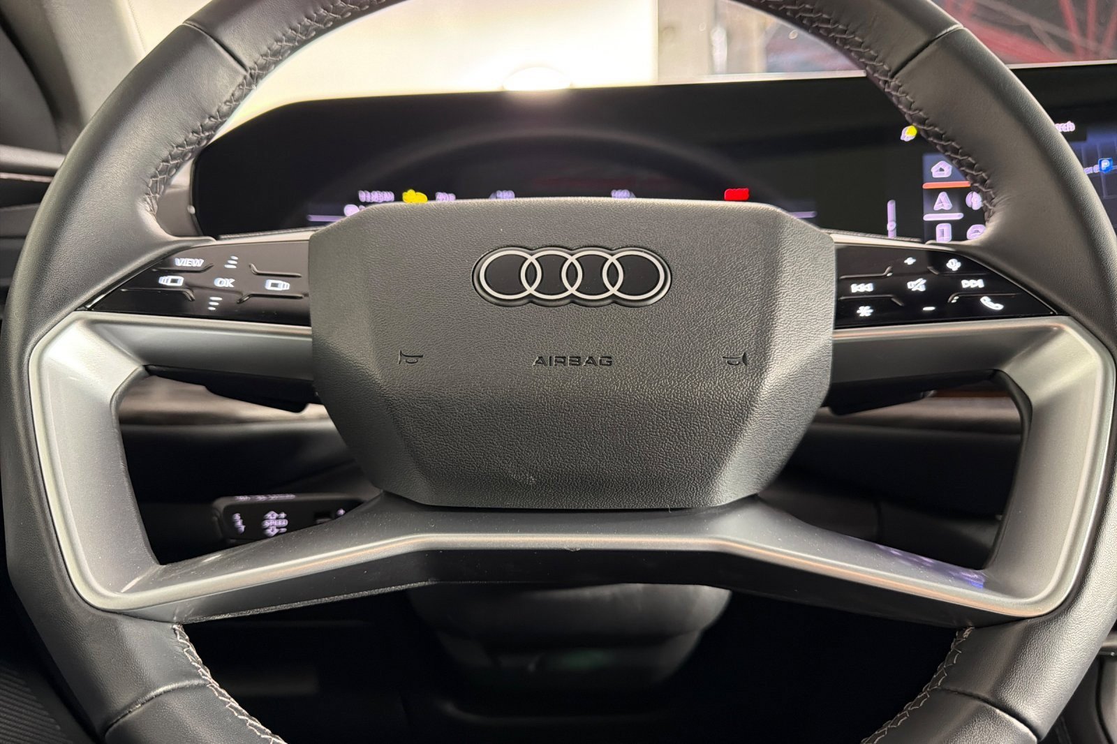 Used 2025 Audi Q5 Premium w/ 19" Wheel Package AWD/4WD image 23