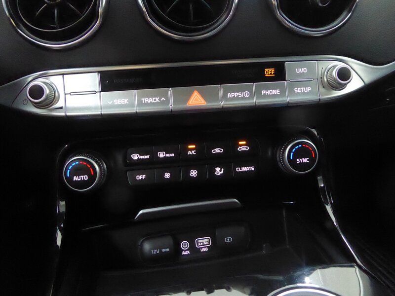 Used 2019 Kia Stinger RWD image 16