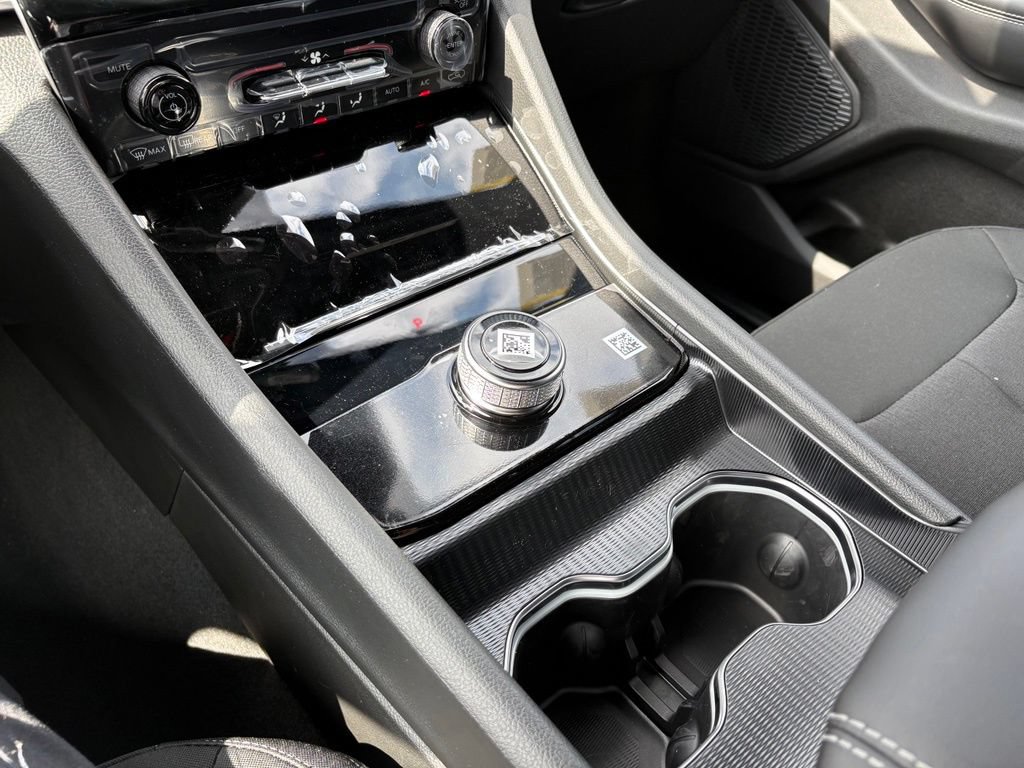 New 2026 Jeep Grand Cherokee L Laredo AWD/4WD image 18