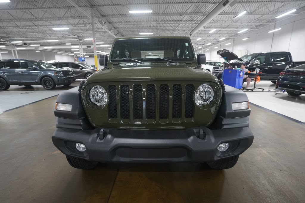 Used 2021 Jeep Wrangler Sport AWD/4WD image 11