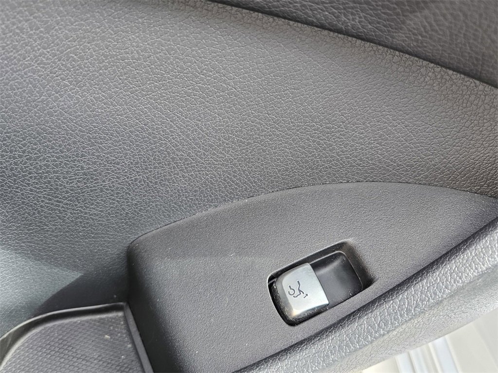 Used 2019 Mercedes-Benz E 450 4MATIC Cabriolet image 18