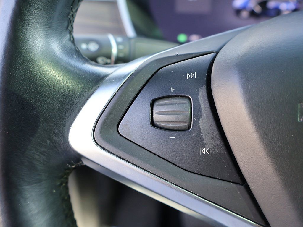 Used 2016 Tesla Model X 90D image 40