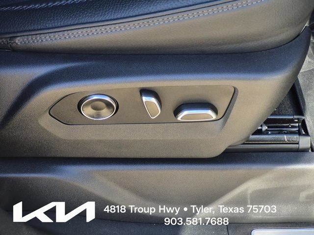 Used 2025 GMC Sierra 2500 Denali AWD/4WD image 15