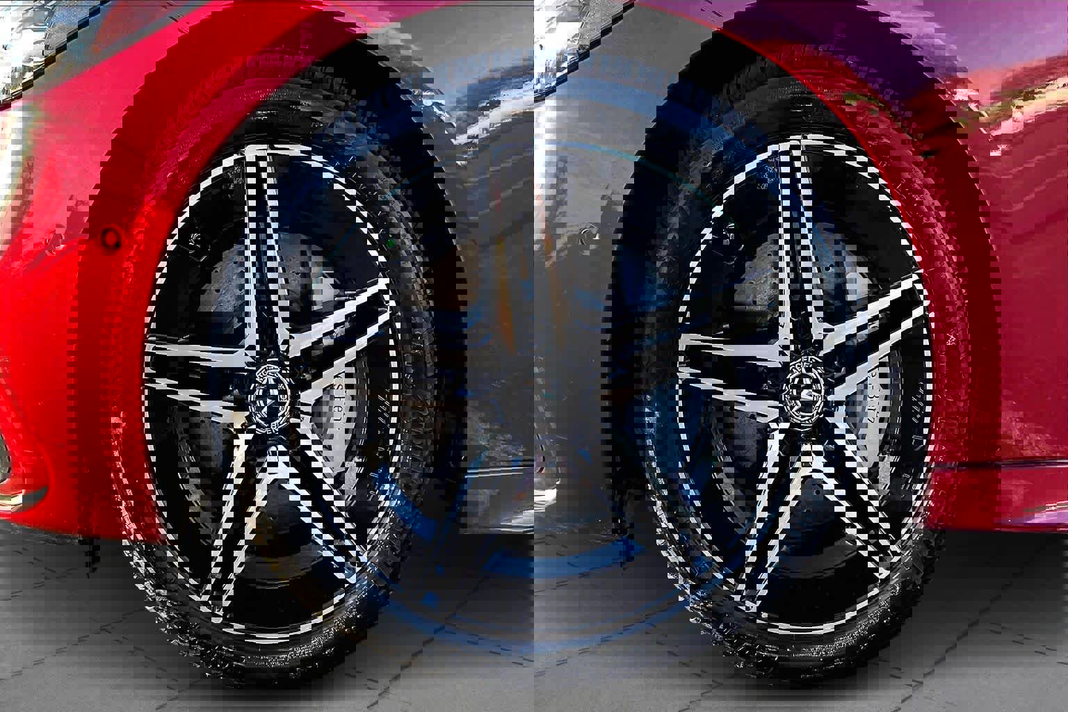 Used 2025 Mercedes-Benz C 300 Sedan image 11