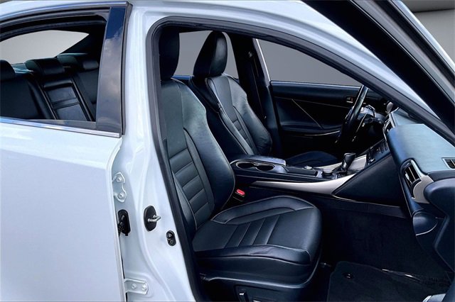 Used 2020 Lexus IS 300 F Sport image 28