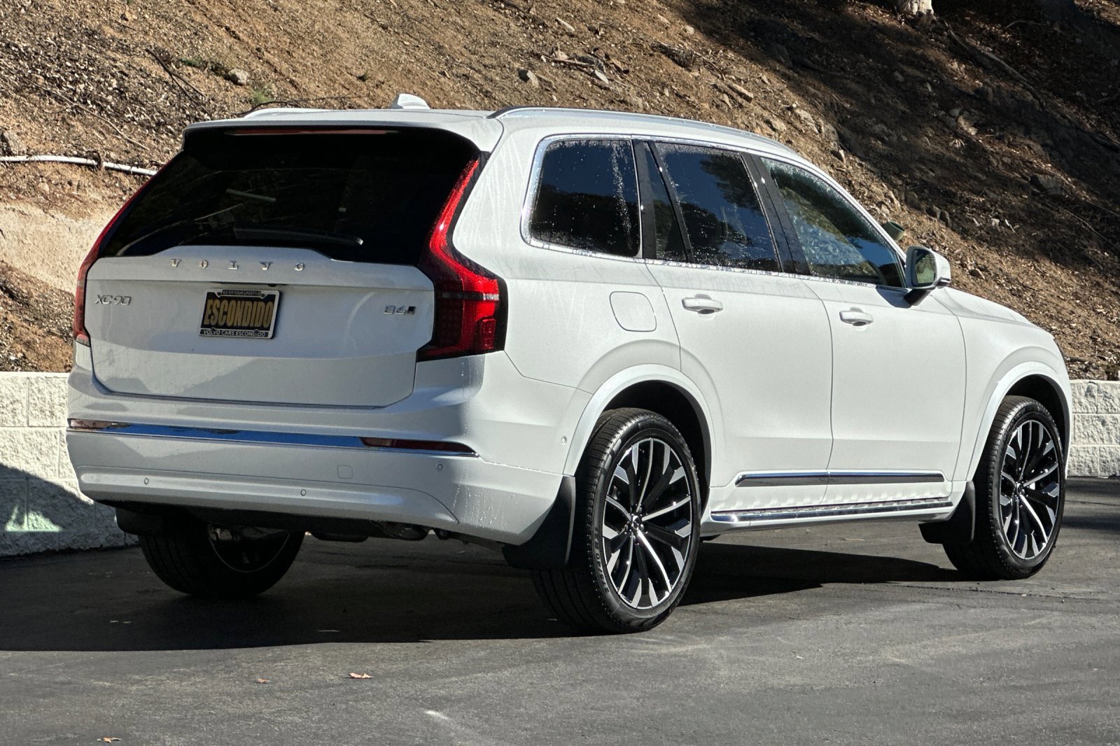 New 2026 Volvo XC90 B6 Plus image 5
