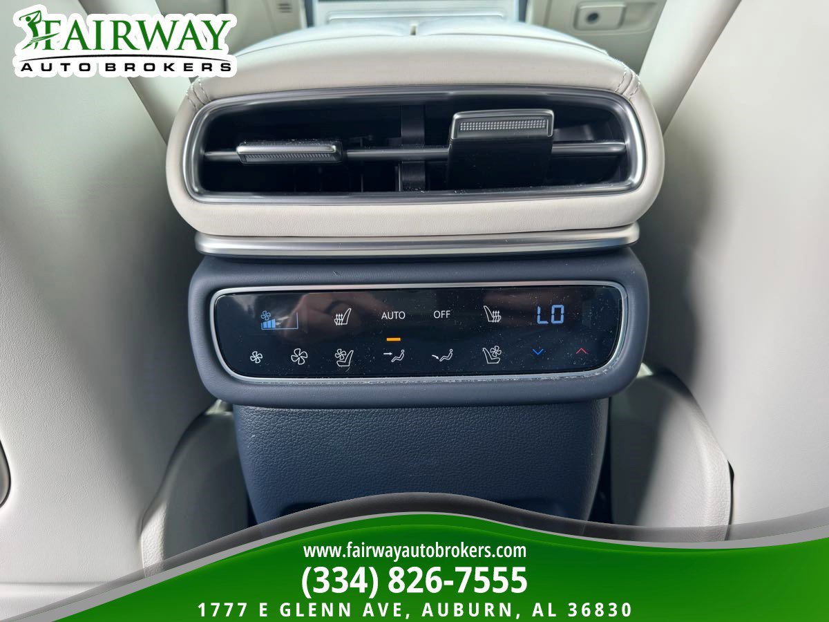 Used 2025 Genesis GV80 3.5T Prestige AWD/4WD image 27