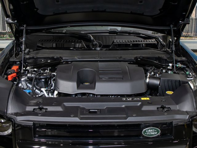 New 2025 Land Rover Defender 130 X image 5