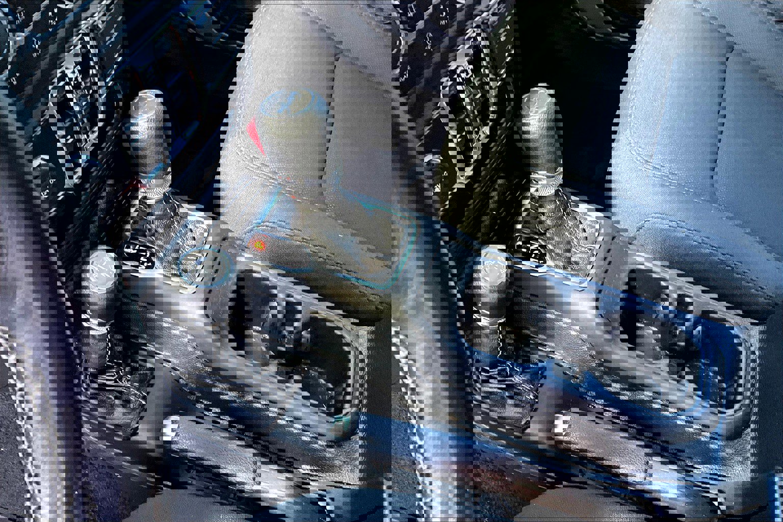 Used 2020 Jeep Wrangler Unlimited Sahara image 15