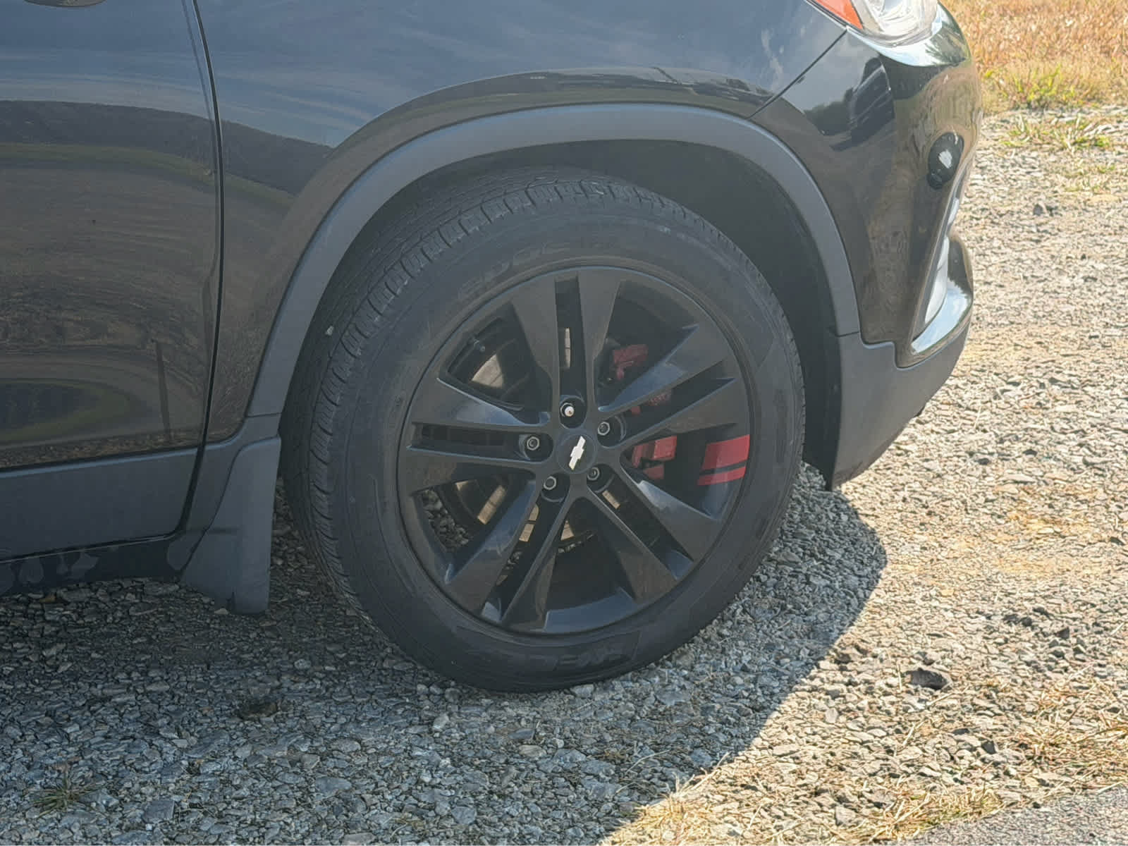 Used 2020 Chevrolet Trax LT w/ Redline Edition FWD image 4