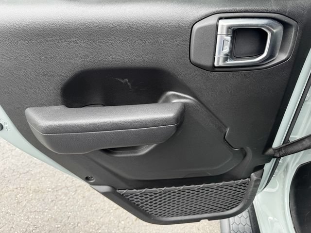 Used 2024 Jeep Wrangler Unlimited Sport AWD/4WD image 18