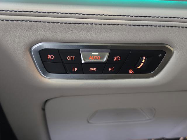 Used 2021 BMW X7 M50i w/ Dynamic Handling Package image 26